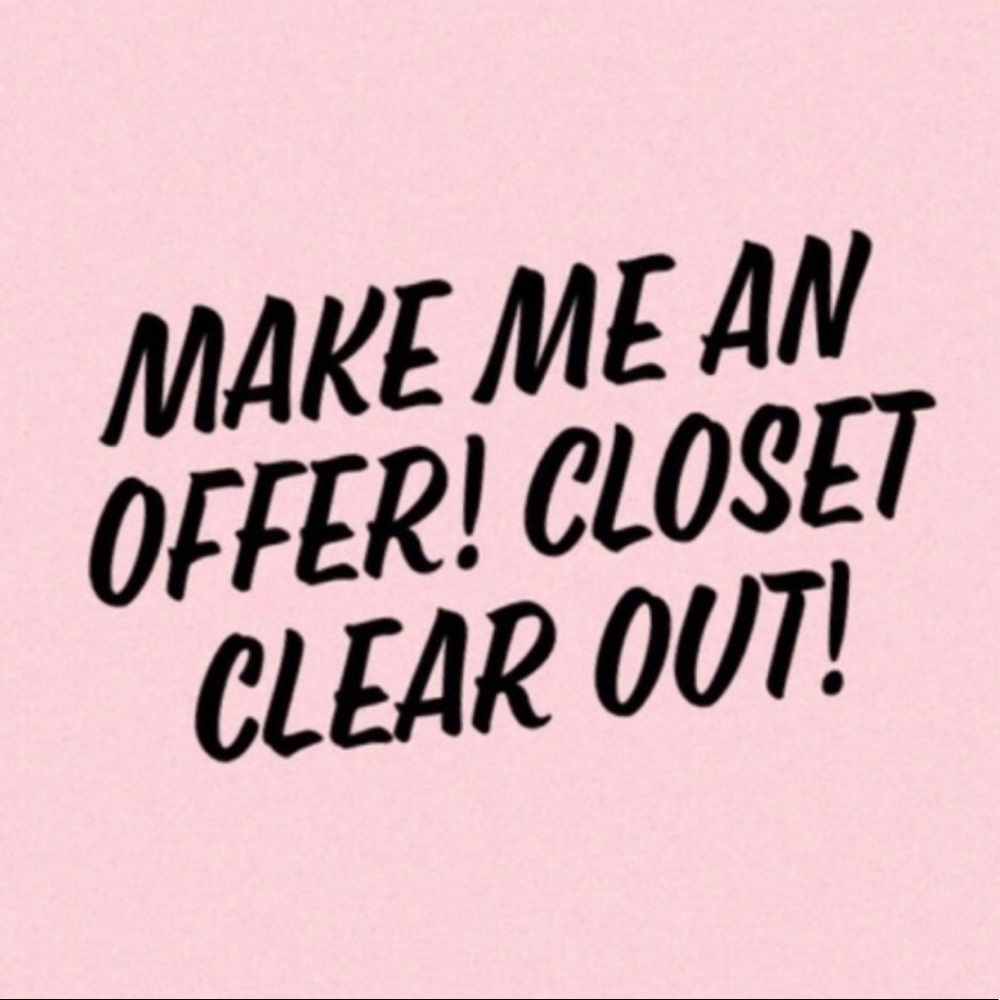 Make me reasonable offers on any clothing item!!